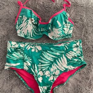 Hollister 2PC bathing suit